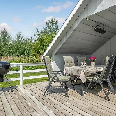 Three-bedroom In Casa de Férias
