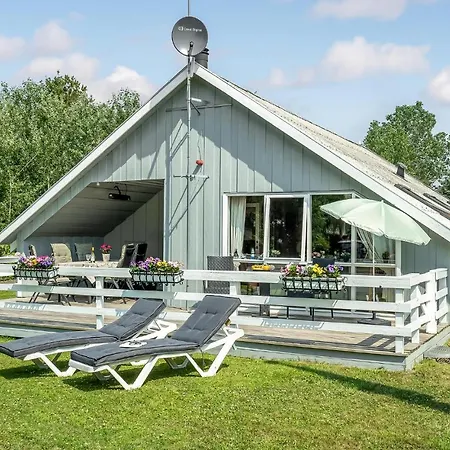 Three-bedroom In Casa de Férias *