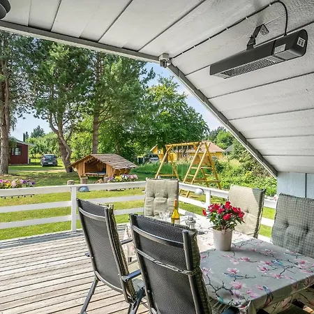 Three-bedroom In * Dannemare