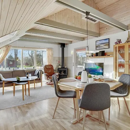 Casa de Férias Three-bedroom In