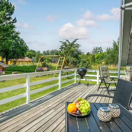 Casa de Férias Three-bedroom In Dannemare