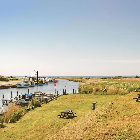 Three-bedroom In * Dannemare