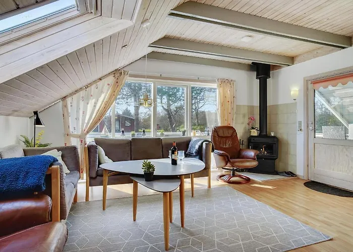 Three-Bedroom Holiday Home In Dannemare Дом отдыха *