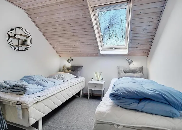 Three-Bedroom Holiday Home In Dannemare Dannemare